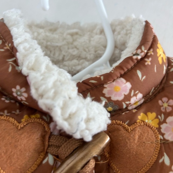 Nannette Girls Puffer Vest

Size 24M - Picture 4 of 10